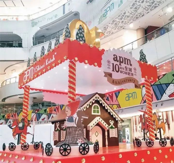廣告行業(yè)彩白彩、KT板、雙面吊旗，廣告人要抓住圣誕節(jié)商機(jī)。